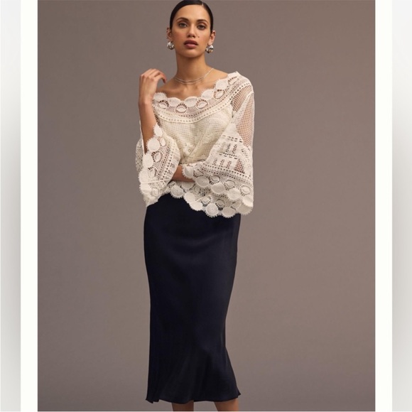 FARM Rio White Cropped Ruffled Blouse - Picture 4 of 16